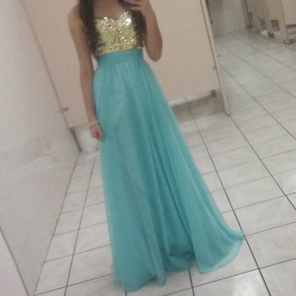 Prom dress